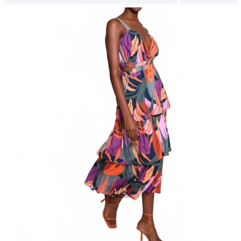 Aisha V-Neck Maxi Dress In Multi Tropical Leaves
